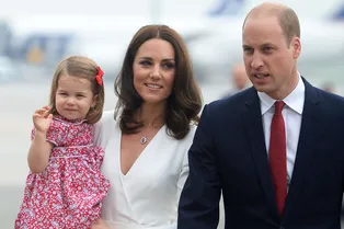 Принц Уильям учился делать прическу дочери по роликам на YouTube