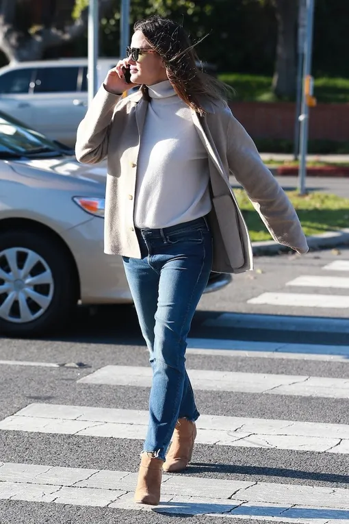 Дженнифер Гарнер Дженнифер Гарнер