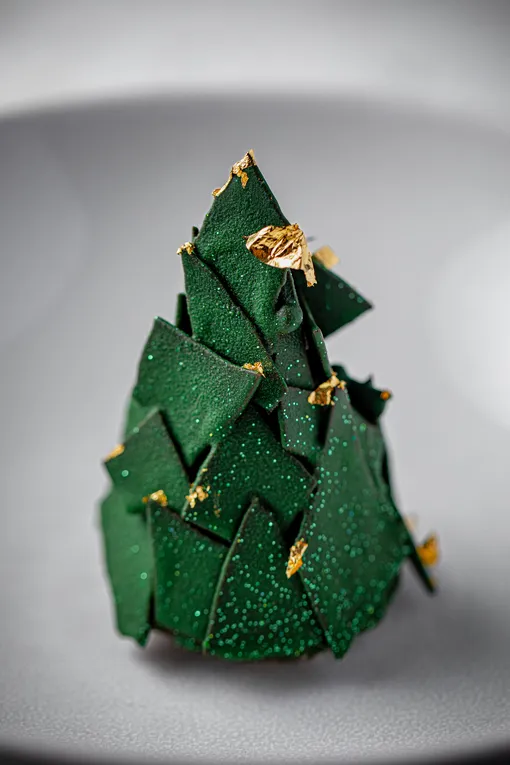 «Сахалин» новогодний десерт елка «Сахалин» новогодний десерт елка