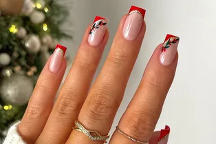 30 идей новогоднего маникюра на квадратные ногти, которые можно сделать в декабре-2025 30 идей новогоднего маникюра на квадратные ногти, которые можно сделать в декабре-2025