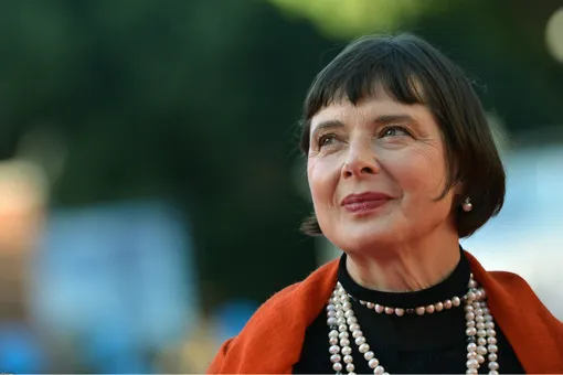 Изабелла Росселлини стала лицом косметического бренда в 65 лет Изабелла Росселлини стала лицом косметического бренда в 65 лет