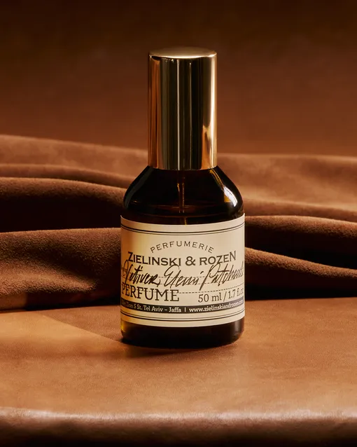 Аромат с нотами ветивера, элеми, пачули