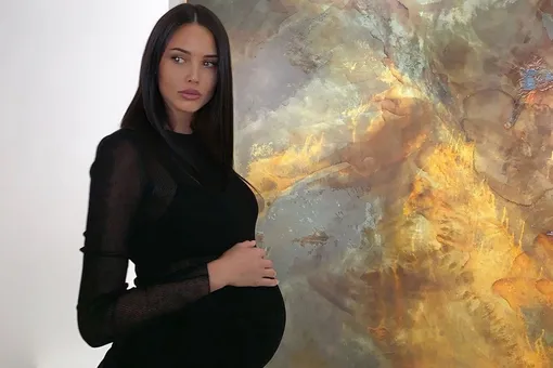 Анастасия Решетова спровоцировала слухи о беременности двойней