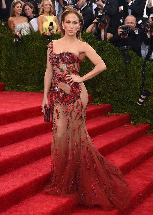 Дженнифер Лопес на Met Gala-2015