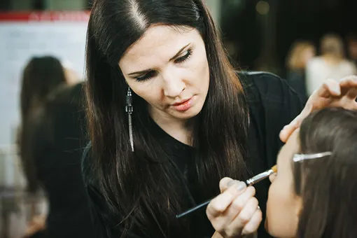 Ольга Комракова, Chapurin SS 2017 backstage