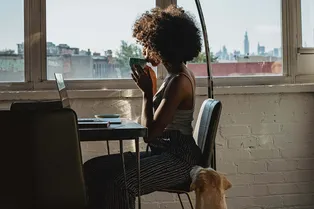 Как улучшить состояние мышц, не вставая с дивана или рабочего места