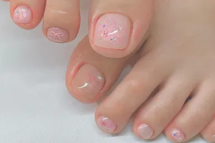 5 идей корейского педикюра на осень-2025