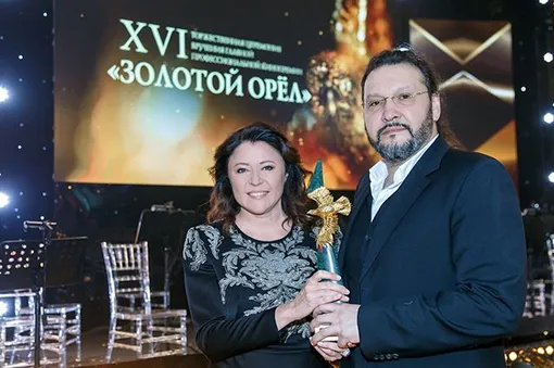 На фото: генеральный директор компании Disney в России Марина Жигалова-Озкан, художник по пластическому гриму фильма «Последний богатырь» Петр Горшенин На фото: генеральный директор компании Disney в России Марина Жигалова-Озкан, художник по пластическому гриму фильма «Последний богатырь» Петр Горшенин