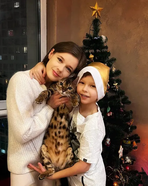 Катерина Шпица с сыном и котом Катерина Шпица с сыном и котом