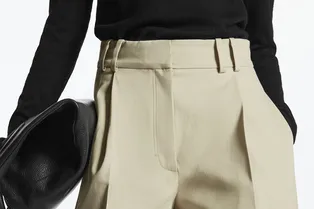 Какие брюки выглядят дорого: 5 деталей, на которые нужно обратить внимание