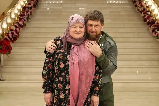 Кадыров с мамой Кадыров с мамой
