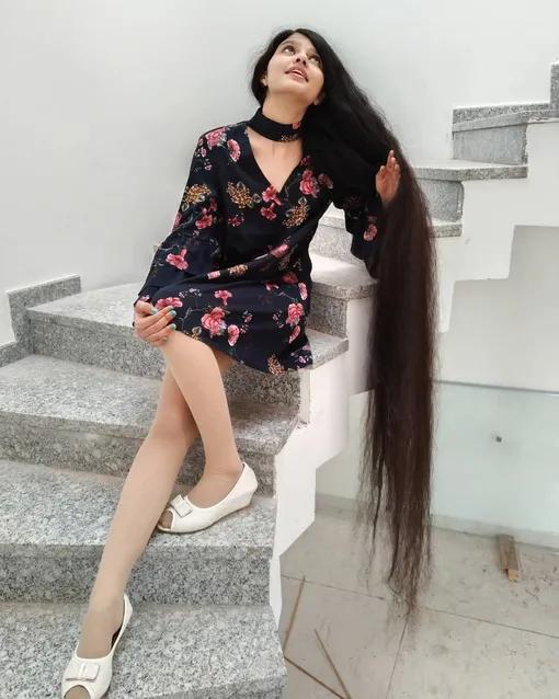 Жительница Индии Ниланши Пател считается обладательницей самых длинных волос в мире