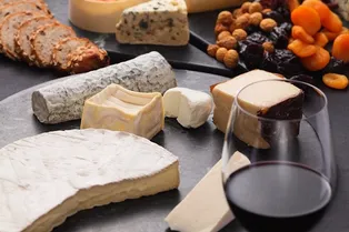 Стоит попробовать: сырное меню в баре «Консерватория»