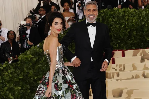 Джордж и Амаль Клуни станут крестными родителями первенца принца Гарри