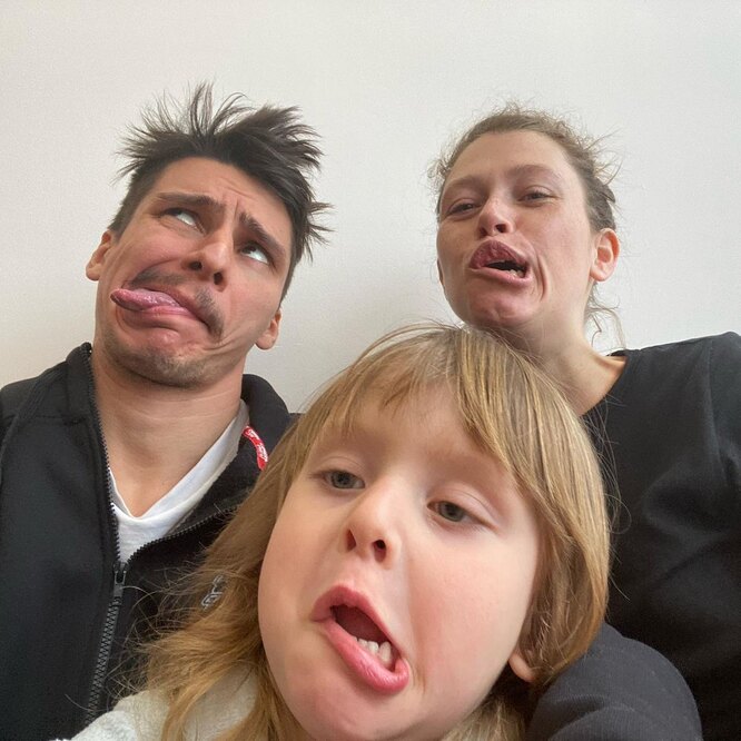 Трусикидегі жалаңаш жопа фото