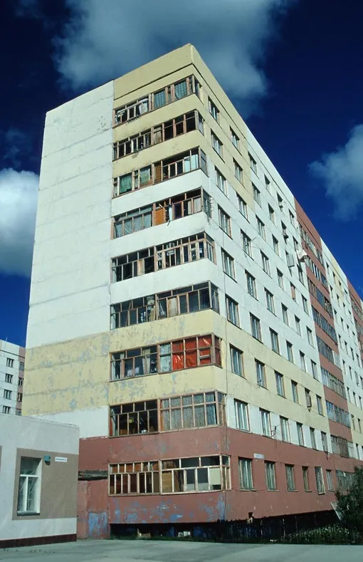 В конце 60-х начали активно строить девятиэтажки В конце 60-х начали активно строить девятиэтажки