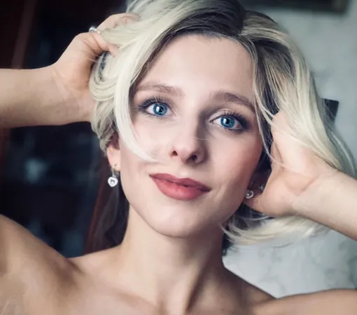 Лиза Арзамасова Лиза Арзамасова