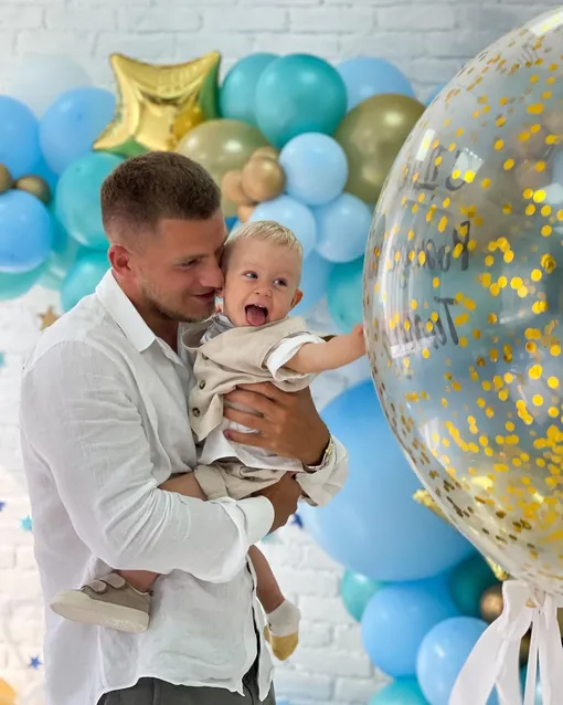 Вячеслав Дайчев с сыном Тимуром Вячеслав Дайчев с сыном Тимуром
