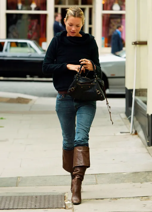 Кейт Мосс в 2003 году Кейт Мосс в 2003 году