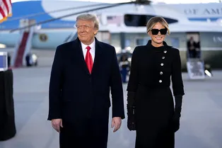 Мелания Трамп впервые за долгое время появилась на публике с сыном — и Бэррон выглядел растерянным