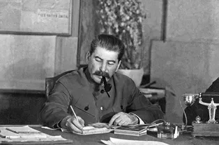 Почему Сталин не расставался с курительной трубкой?