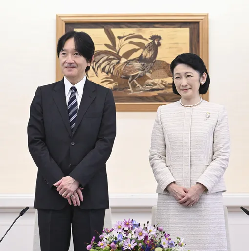 Принц Фумихито с женой