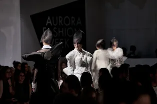 Шоу. AURORA FASHION WEEK RUSSIA