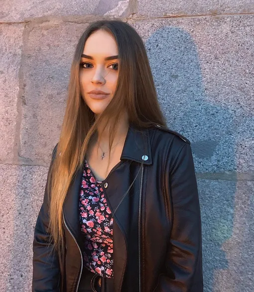 Арина Сахарова Арина Сахарова