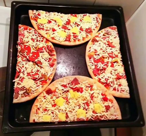 Разогреваем пиццу