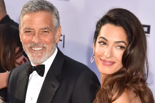 Редкий случай: Амаль и Джордж Клуни не сдержали чувств на публике