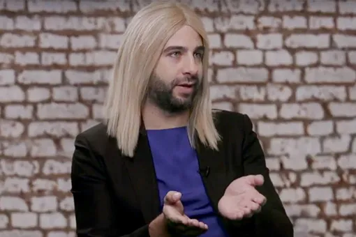«Кандидат-противень»: Иван Ургант снял еще одну пародию на Ксению Собчак «Кандидат-противень»: Иван Ургант снял еще одну пародию на Ксению Собчак