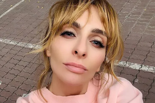 Екатерина Варнава полностью обнажилась на чувственных фото Екатерина Варнава полностью обнажилась на чувственных фото