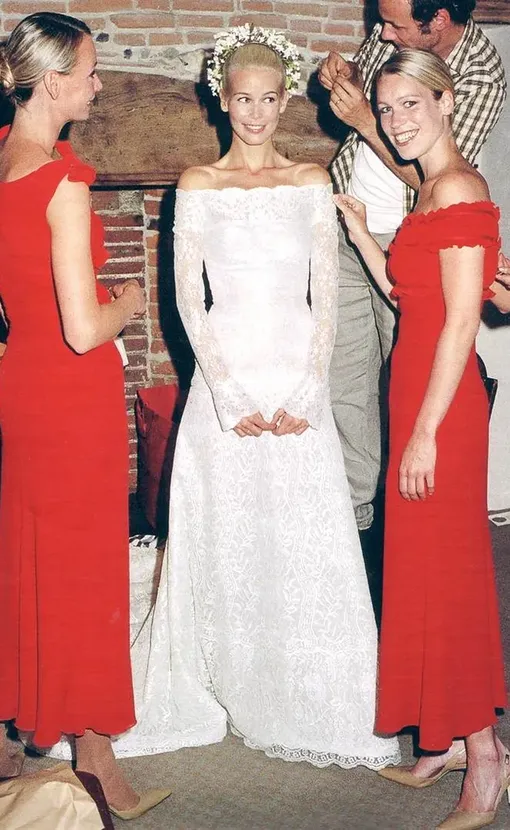 Клаудия Шиффер в 2002 году