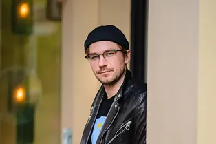 «С любимыми девчонками»: Саша Петров выложил в Сеть уникальный снимок с самыми близкими