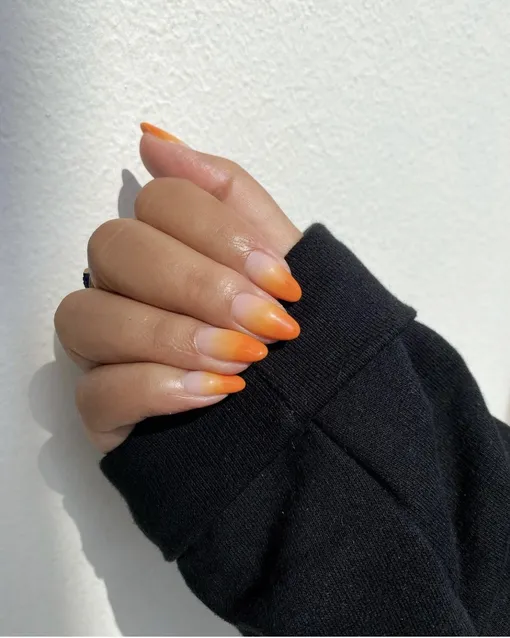 оранжевый лак для ногтей