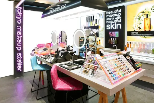 Дождались: в Москве открывается первый бьюти-корнер SHU UEMURA