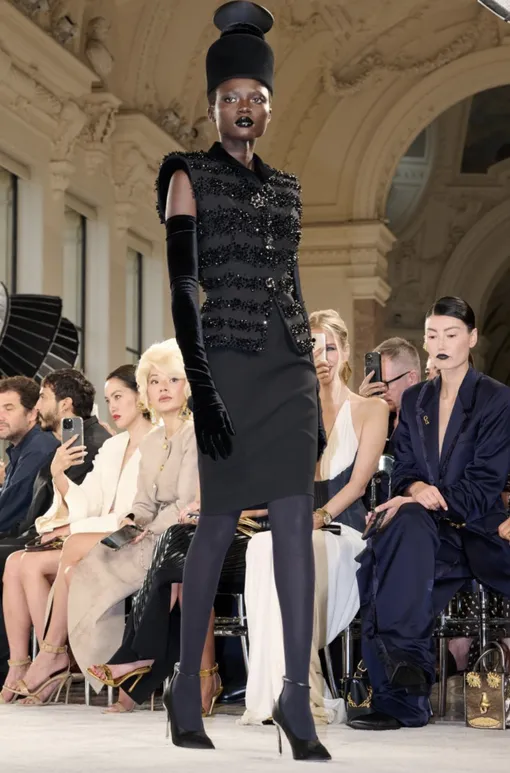 Schiaparelli, кутюрная коллекция осень-зима 2025/2026 Показ кутюрной коллекции Schiaparelli