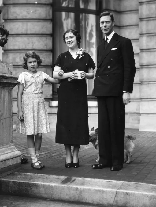 Принцесса Елизавета с семьей, 1936