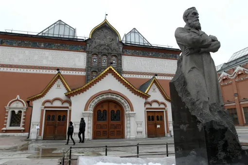 Мужчина нанес ущерб картине Репина в Третьяковской галерее на 500 тысяч рублей