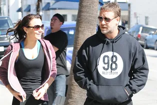 У Расселла Кроу новый роман? У Расселла Кроу новый роман?