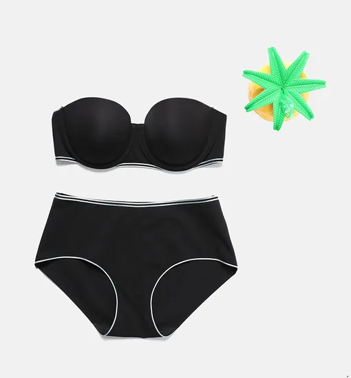 Бюстгальтер-бандо и трусики Wolford Бюстгальтер-бандо и трусики Wolford