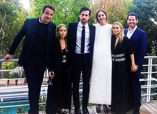 Оливье Саркози, Мэри-Кейт Олсен, Эшли Олсен с Хайденом Слейтером на свадьбе у друзей