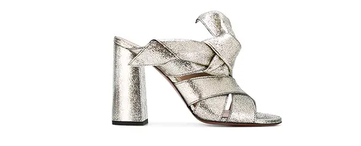 Chloé, 39 000 рублей на Farfetch Chloé, 39 000 рублей на Farfetch
