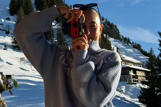 9 уютных свитеров, которые можно носить на протяжении всех праздников