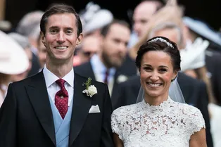 Пиппа Миддлтон с мужем и сыном улетела на праздники на «остров миллионеров» Пиппа Миддлтон с мужем и сыном улетела на праздники на «остров миллионеров»