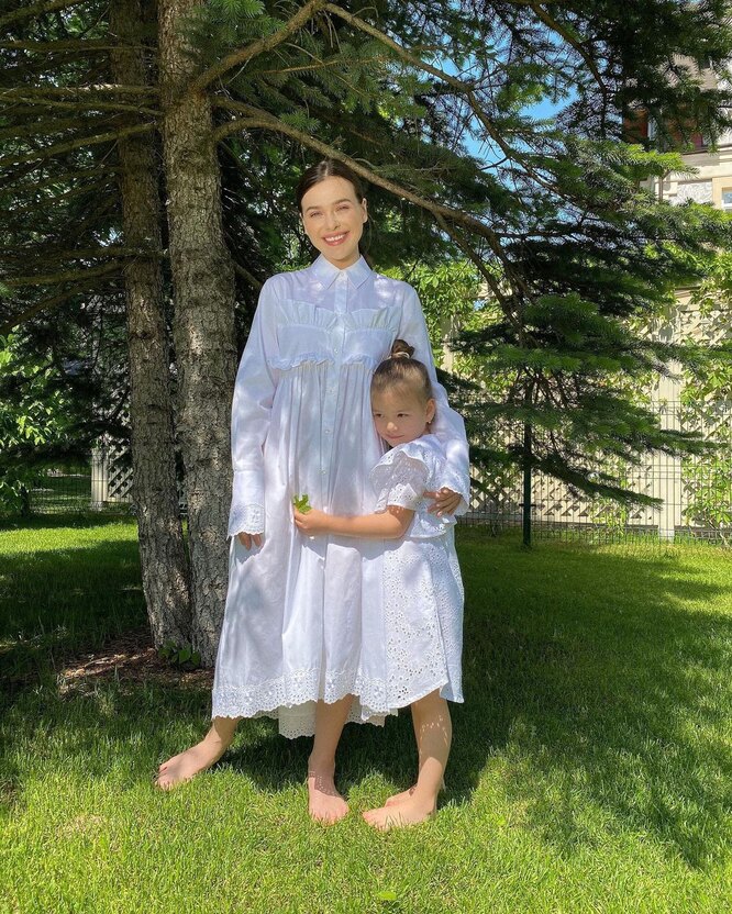 Елена Темникова с дочкой