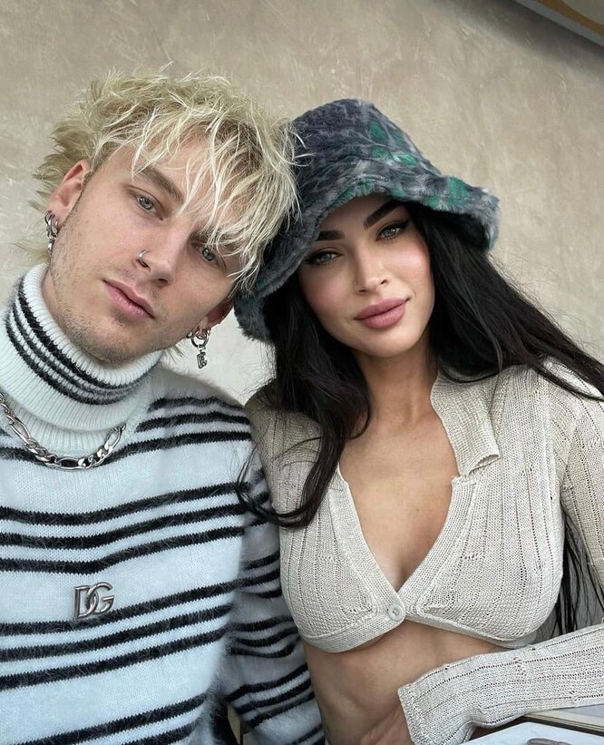 Сексуалды кеуделі аққұбалар қатты порно Сирек порно - ең жақсы