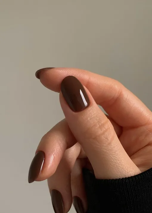 Трендовые оттенки маникюра