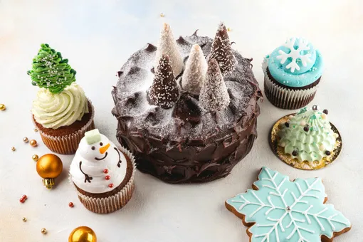Праздник к нам приходит: любимые десерты в новом оформлении от Upside Down Cake