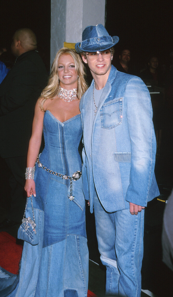 Бритни Спирс и Джастин Тимберлейк в 2001 году
